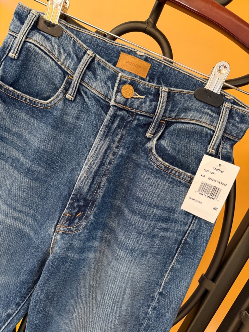 MOTHER The Hustler Ankle Jeans - Picture 3 of 16